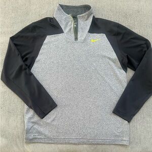 Nike Mens 1/4 zip light sweater